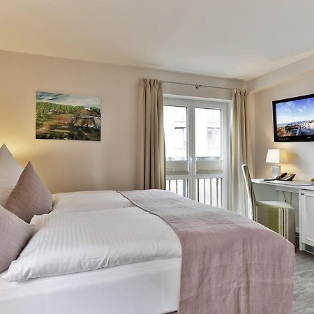 Hotel Uthland เวสเทอร์แลนด์ ภายนอก รูปภาพ