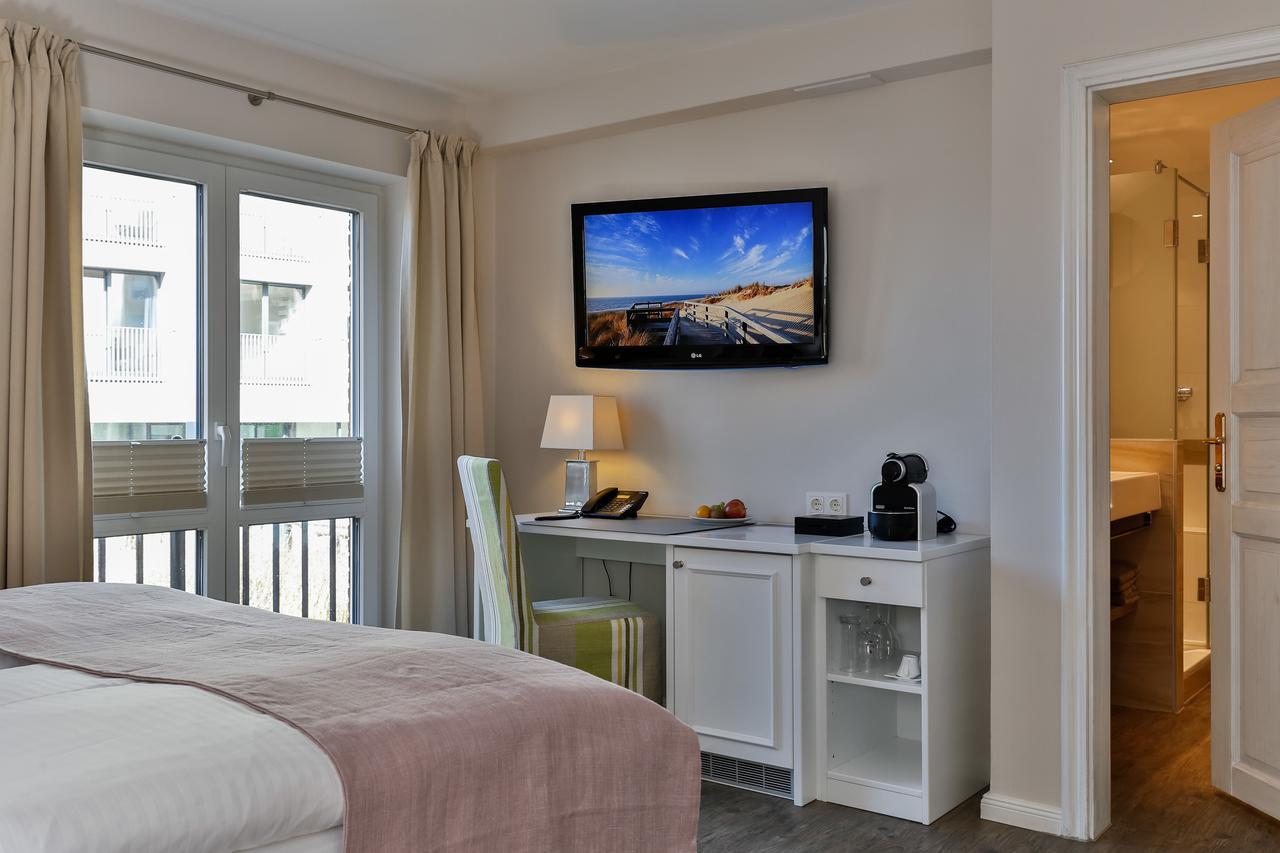 Hotel Uthland เวสเทอร์แลนด์ ภายนอก รูปภาพ