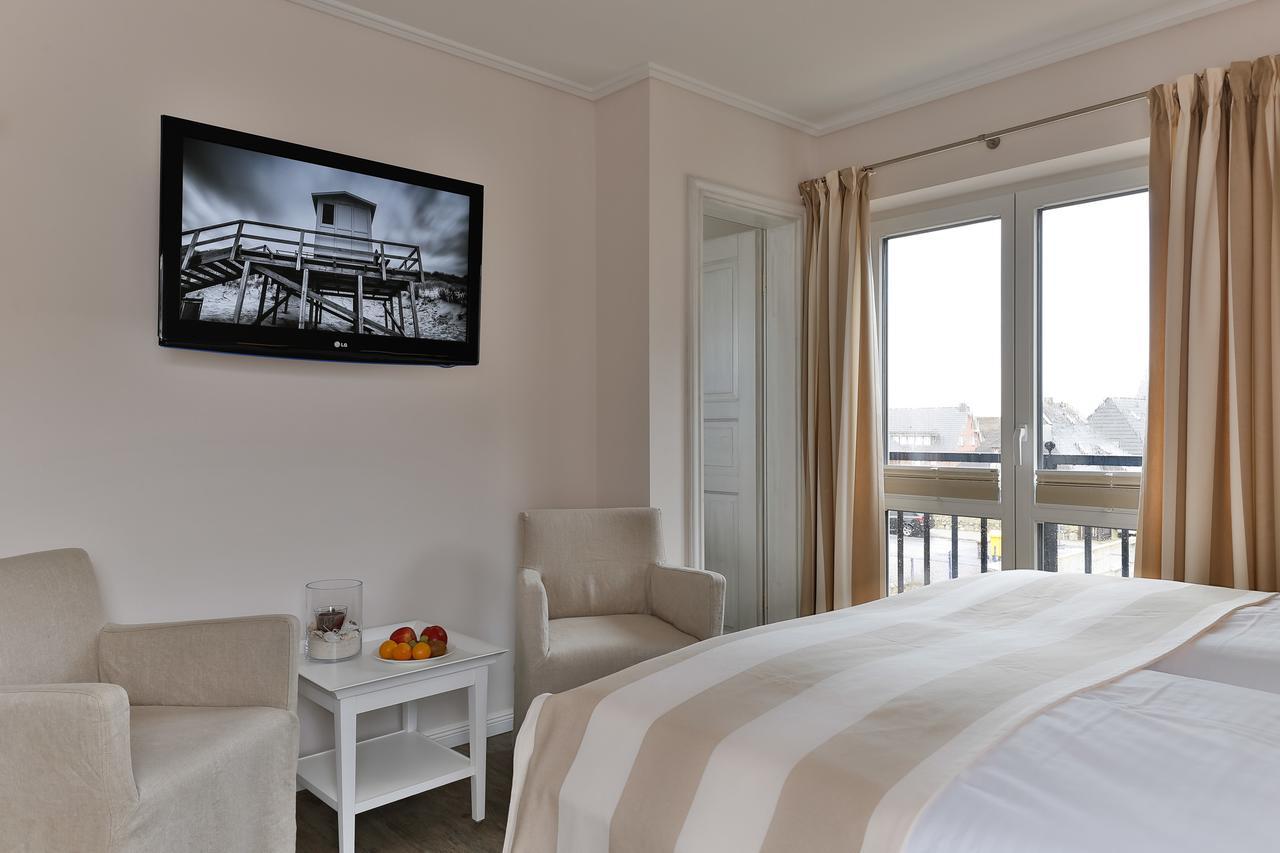 Hotel Uthland เวสเทอร์แลนด์ ภายนอก รูปภาพ